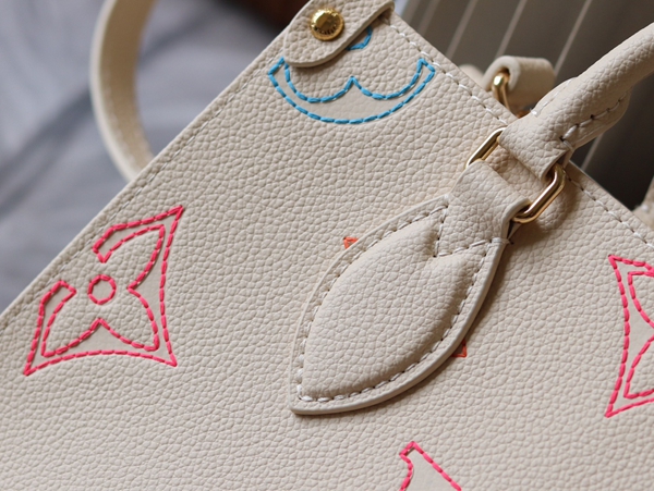 ルイヴィトンバッグ細部ディテール